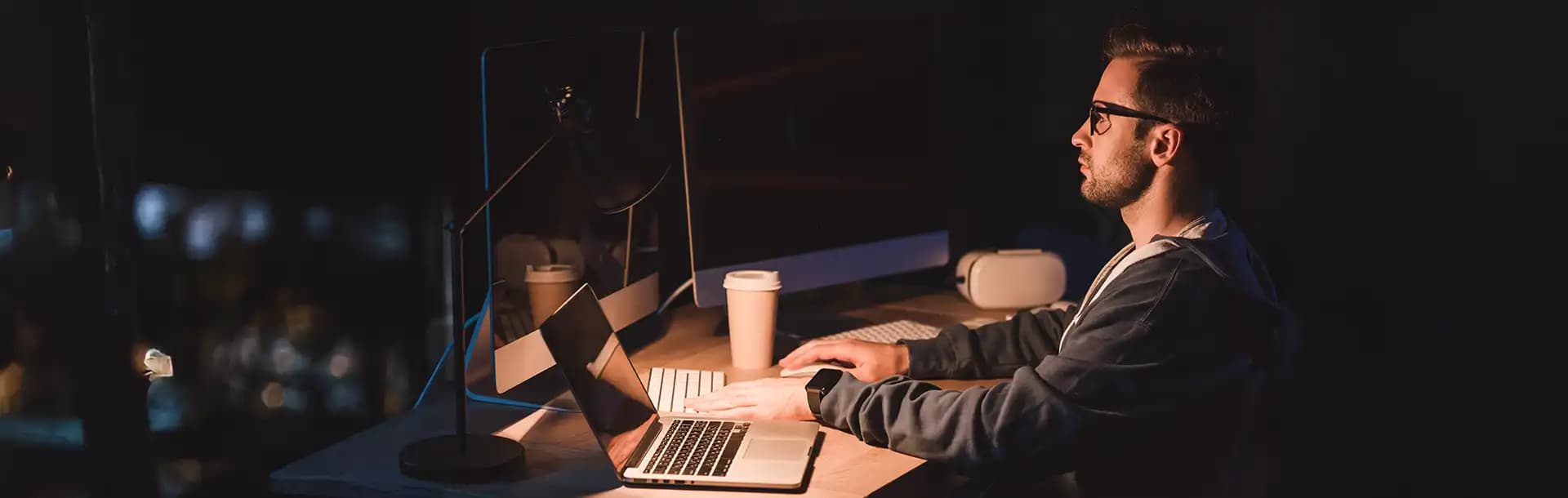 Bygg själv med AI eller anlita ett team?